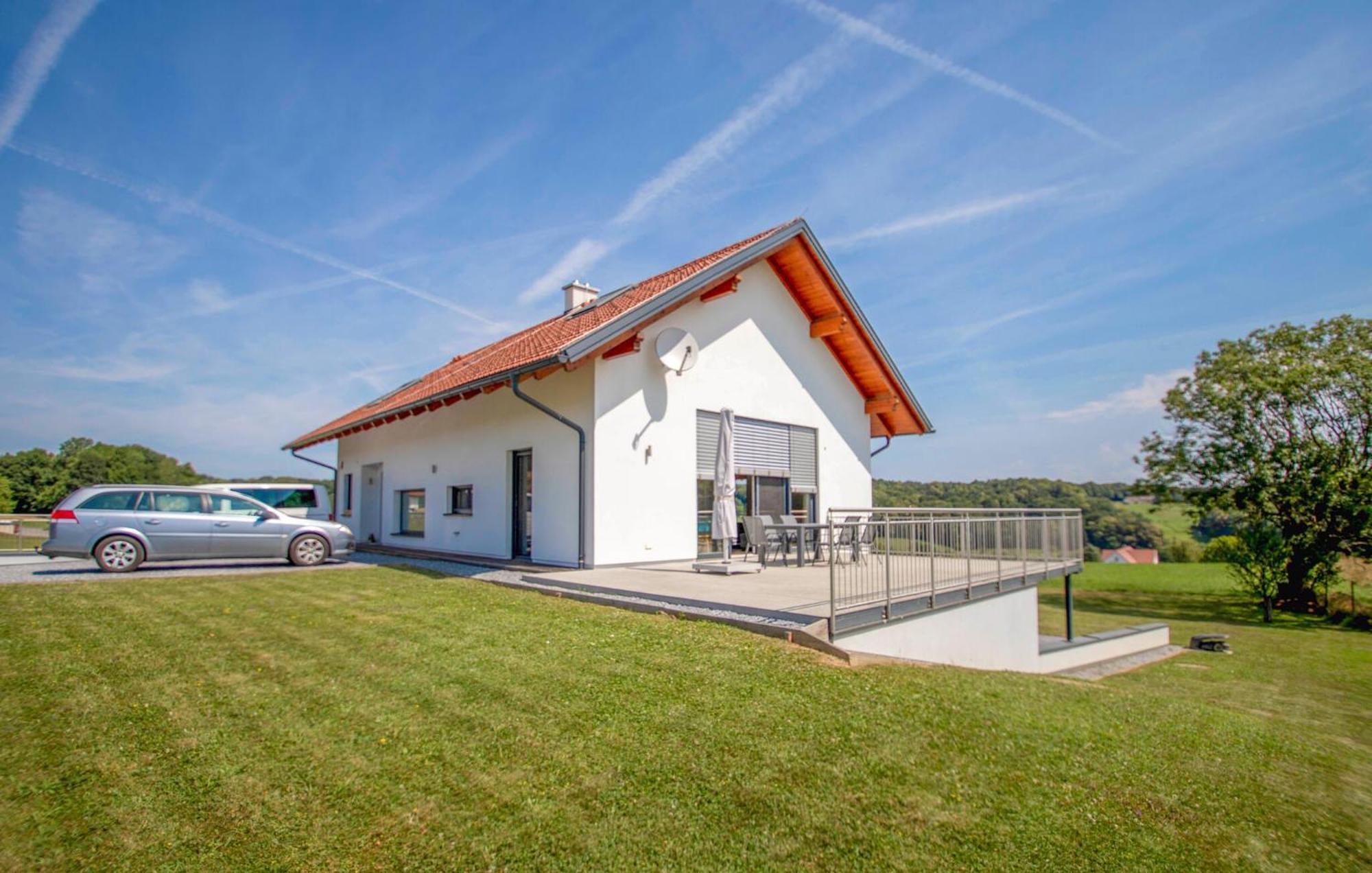 Ferienhaus In Kapfenstein Екстериор снимка